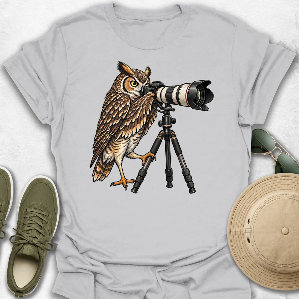Great Horned Owl Photographer T-Shirt