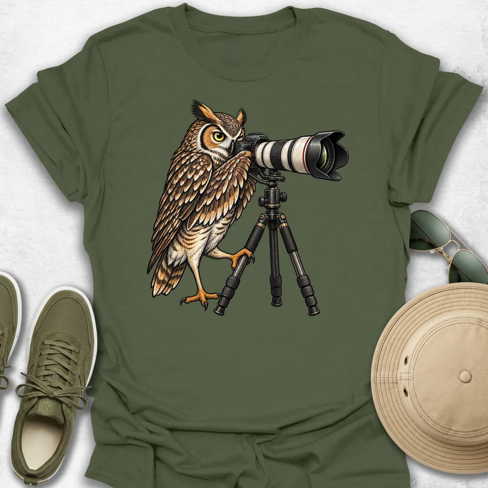 Great Horned Owl Photographer T-Shirt