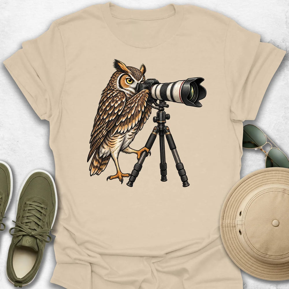 Great Horned Owl Photographer T-Shirt